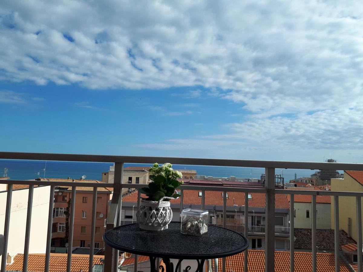 Dimora Brezza Di Mare Lägenhet Termoli Exteriör bild